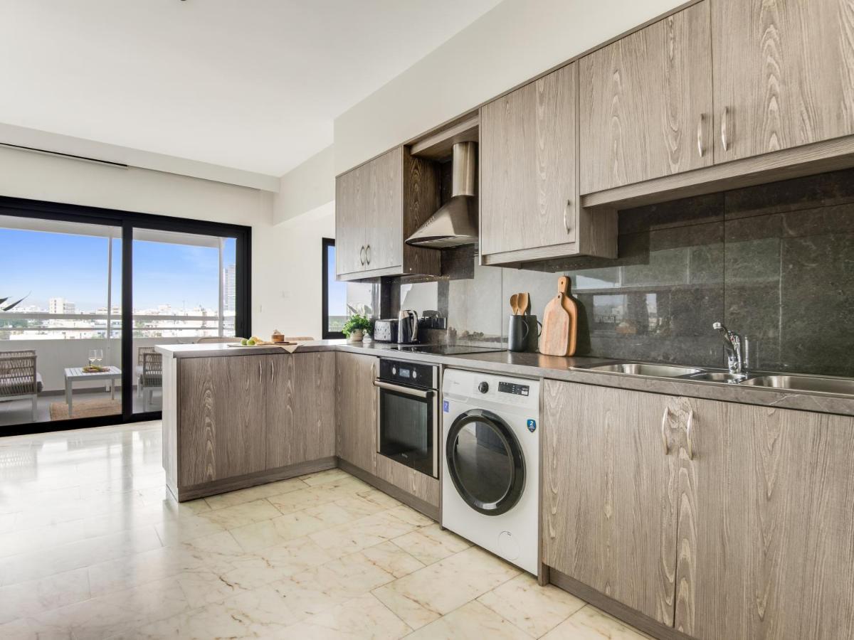 Sanders Coral Court Penthouse - Cute 3-Bedroom Apartment With Balcony Λεμεσός Εξωτερικό φωτογραφία